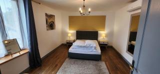 Renovated House with 4 Private Suites - 4