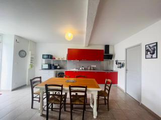 Le Faubourg - Saint-Jean-dʼAngély - 3