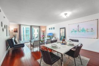 On Top! Condo on 31st Floor w Cozy Amenities - 7