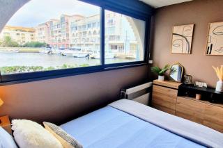 Le Port Cros 10, Superbe Studio en Bord de Mer, Jolie Vue, Parking privé, Climatisation - Sète - 0