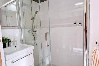 Le Port Cros 10, Superbe Studio en Bord de Mer, Jolie Vue, Parking privé, Climatisation - Sète - 4