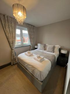 Luxury Durham Home in DH1, Free Parking, No Fees - Durham - 3