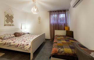 Awesome Apartment In Novigrad With Wifi - 3