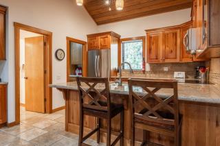 Snowcreek #482 - Updated ! 3 Bedroom + Loft, 2 Bathroom, Sleeps 10! - Mammoth Lakes - 3