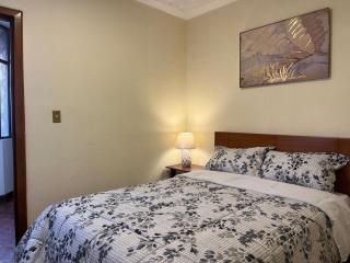 Suite con excelente ubicación - Cuenca - 9
