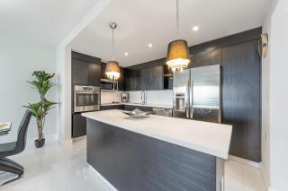 Sunny Isles Beachfront Oasis Modern & Spacious - 6