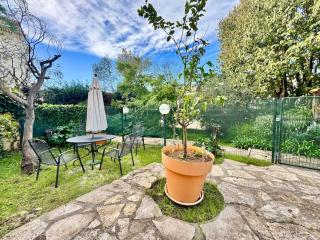 L'Orangerie, Apt 2 Prs, Jardin, 5 min bord de mer - Antibes - 0