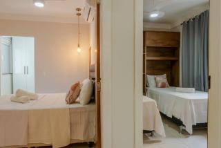500m da PRAIA; 2 quartos; no 2º pavimento; WiFi 300mbs; Churrasqueira; Chuveirão; Estacionamento Gratuito para 1 carro. - Coroa Vermelha - 1