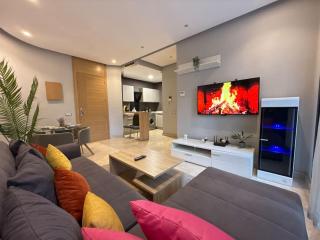 Ideal home away from home - - 0