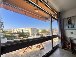 Heliotel Marine Studio 30m2 très lumineux avec terrasse 17m2 au 3eme étage - Saint-Laurent-du-Var - 2