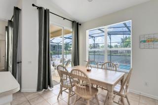 Four Bedroom/3 Bath South Facing Pool/Spa Villa - Kissimmee - 2