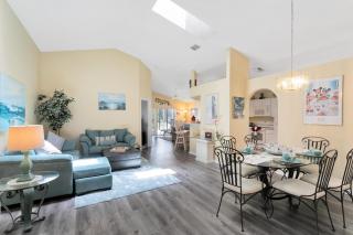 Four Bed Located in Davenport only mins to Disney - Davenport - 0