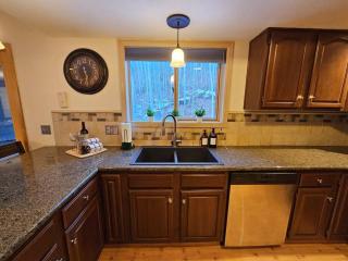 Private and Updated Breck Home with hot tub - 2