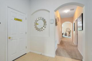 Beautiful 4 Bedroom 3 Bathroom pool & spa Villa - Davenport - 0