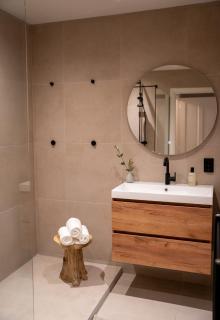 Skinny Bridge Boutique Stay - 2