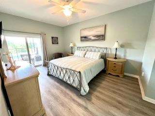 WH524BD - Water front pool and spa home - Davenport - 4