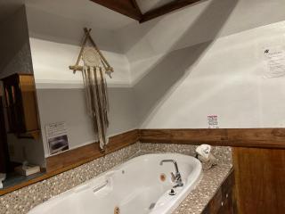 The Village Cabins - 8