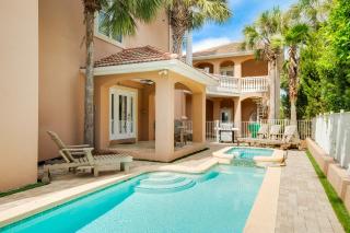 Large Pool - Hot Tub - Elevator - Gated Community - Destin - 0