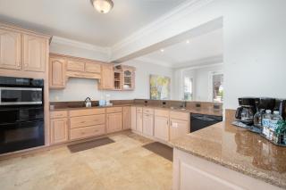 Large Pool - Hot Tub - Elevator - Gated Community - Destin - 3
