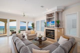 Gulf Front, Pool, Hot Tub- 2 Kitchens - Elevator - 4