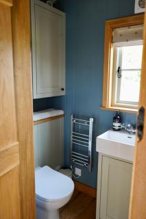 Honeysuckle Hut - Warmley - 6