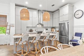 Golf Cart - 2 Community Pools - Close to Seaside - 3