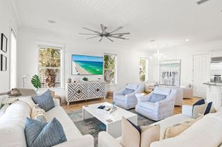 Steps to Beach, Large Private Pool, Bikes, Luxury - 5