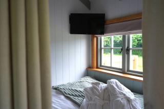 Jasmine Hut - Bristol - 5