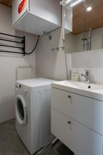 Easy Stay Rooms & Apartments near Airport - 4