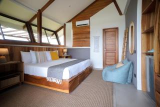 Surf Synergy All-Inclusive Surf Retreat - Jacó - 1