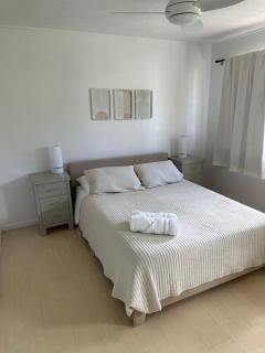 Best location, and recently renovated - Haleiwa - 6