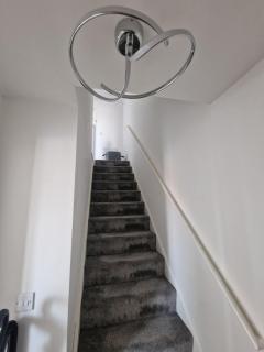 2 bed Semi, houses up to 4 people, Free Parking, Wi-fi, M1 & EMA Direct Link, Transport links, private garden - Nottingham - 1