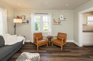 Charming Cozy Cottage with Hot Tub - Coeur d'Alene - 5