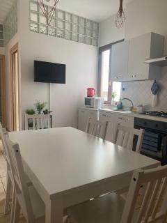 Fall in love with Roma Vaticano - 5 Minutes from the Vatican - balcony with a view - Rome - 6