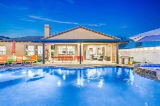 Hollywood Hideaway with 158" Poolside TV and 2 Arcades - Indio - 6