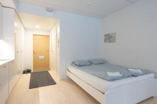 Easy Stay Rooms & Apartments near Airport - 5