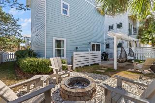 6-Seater Golf Cart - Community Pool - Close to Beach, Dining and Shopping - Inlet Beach - 0