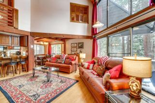 Shuttle to Slopes Northstar Gem with Hot Tub Access - Truckee - 7