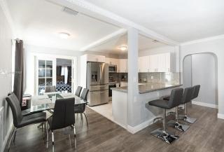 5 Bedroom Cozy Home - Hollywood - 7