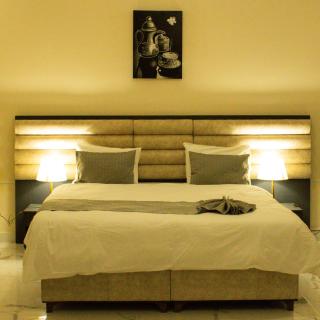 Urban Hotel Suites - 1