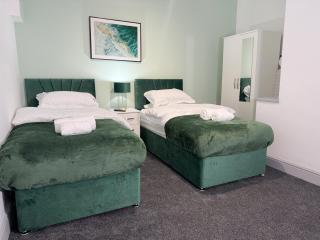 Portman Greens 3BR Entire Home - 8