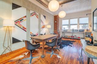 High-design Downtown Loft - Asheville - 4
