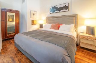 High-design Downtown Loft - Asheville - 9