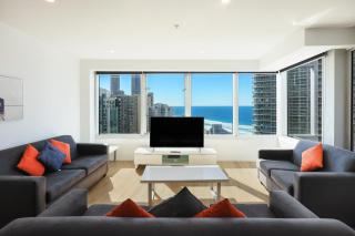 Q Tower Amazing Ocean Views 22nd Level Heated Pools Sleeps 6 - Optimise BNB - 0