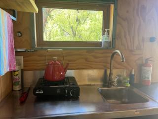 Waiata Shepherds Hut- Off Grid retreat - Hanmer Springs - 7