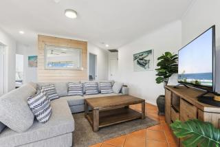 Oceanside Apartment with Views of Yaroomba Beach - Yaroomba - 8