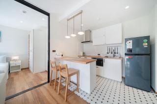 Harmony & Luxury Brand-New Apartment TTH JU608! Just 10 min walk Picturesque Naiyang Beach - 4
