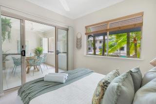 Little Palm- 2 Bedroom Tropical Escape - Edge Hill - 7