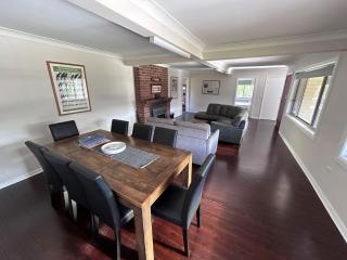 Big Yango House - Howes Valley - 7