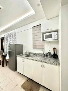 Family Suite Furnished Facing Pool - Davao City - 3